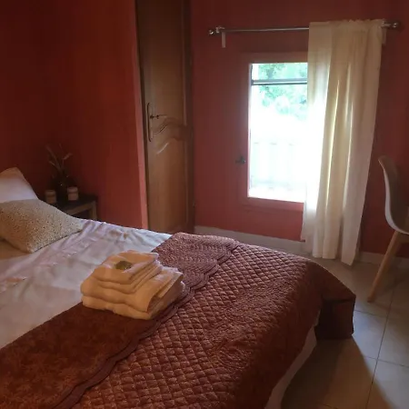 La Tramontane Bed & Breakfast *